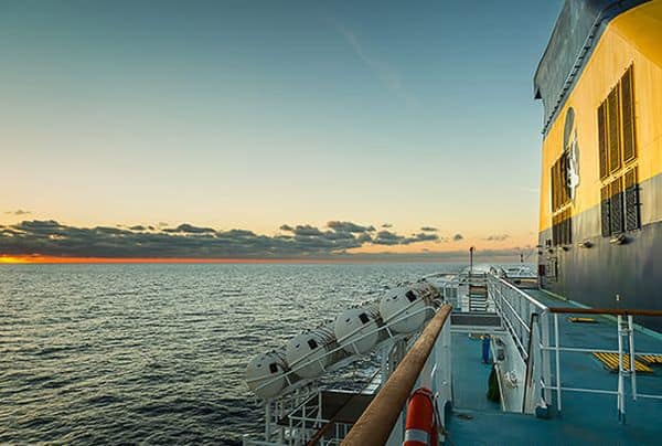 Bild an Deck auf einer Fähre nach Korsika von Corsica Ferries